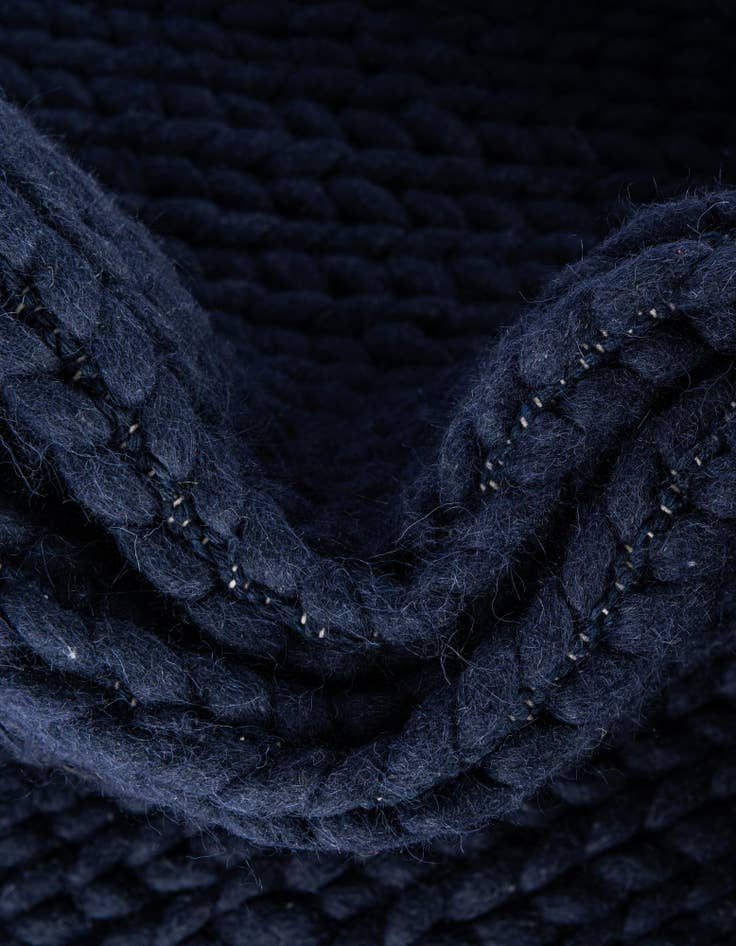 Detail image of  2' x 8'  Hand Woven Lana New Zealand Wool Runner Rug