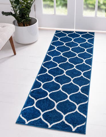  2' x 6' Lattice Frieze Runner Rug