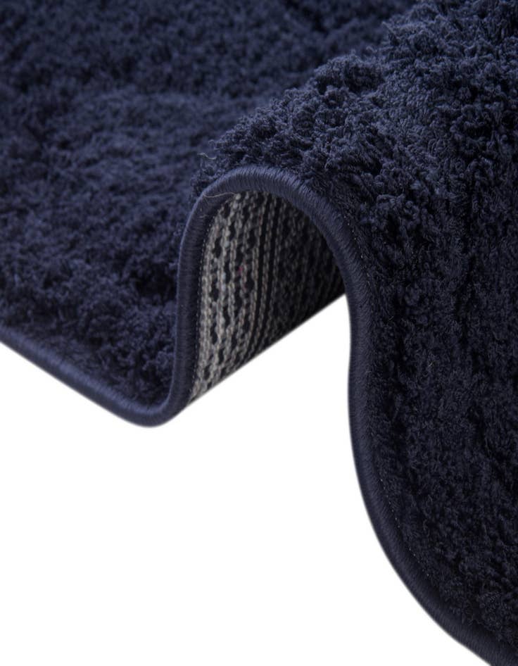 Detail image of  2' x 6' 9 Lattice Shag Runner Rug