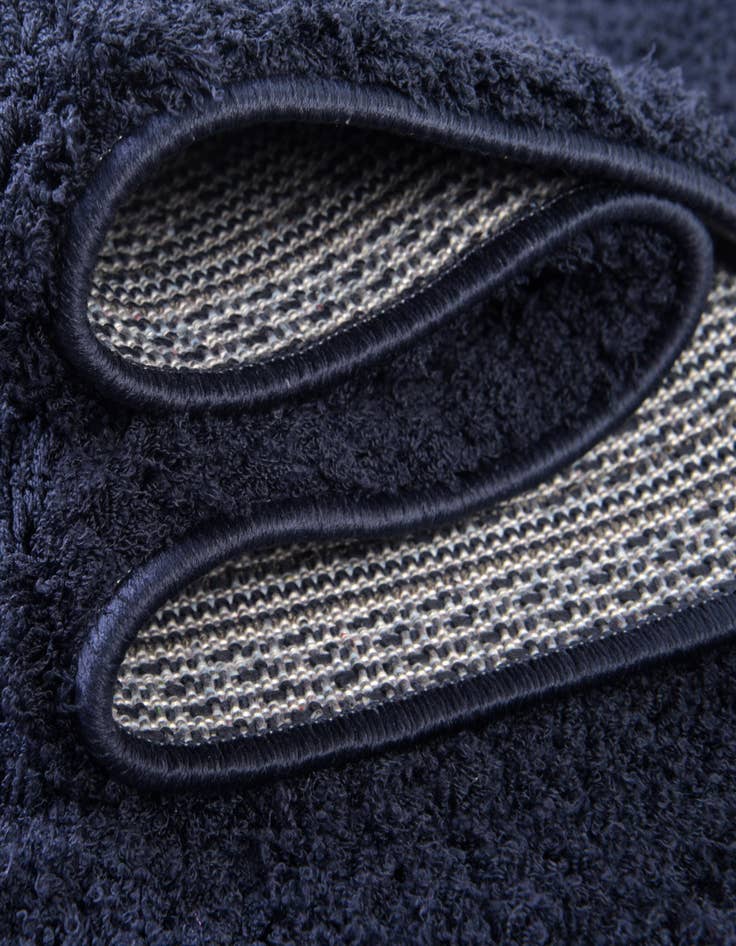 Detail image of  2' x 6' 9 Lattice Shag Runner Rug