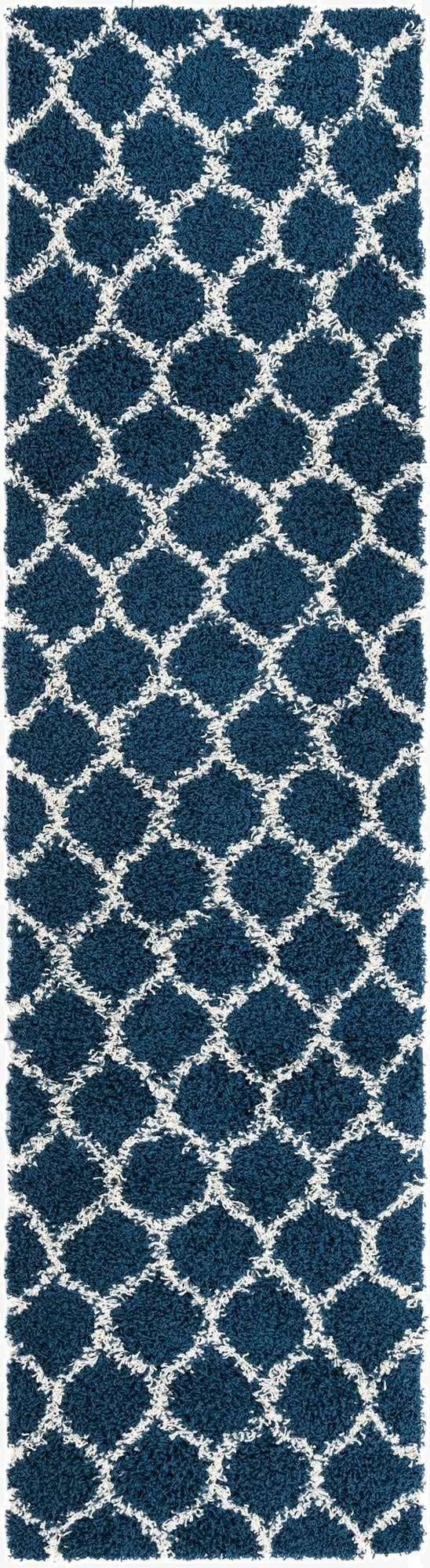  2' 7 x 10' Lattice Shag Runner Rug
