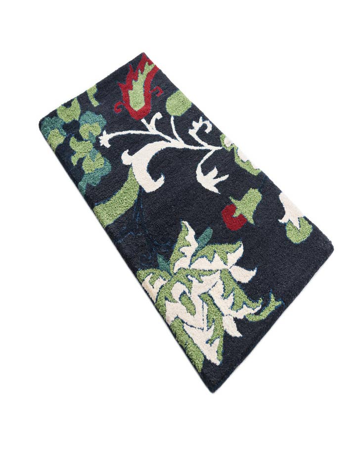 Detail image of  2' 1 x 4' Luna Runner Rug