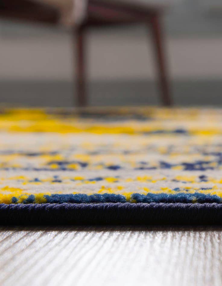 Detail image of  2' x 6' 7 Monte Carlo Runner Rug