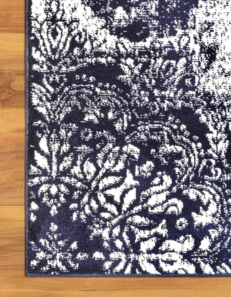 Detail image of  3' 3 x 19' 8 Monte Carlo Runner Rug