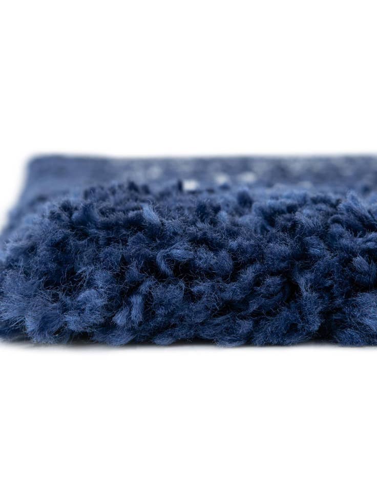 Detail image of  2' 7 x 10' Moroccan Shag Runner Rug