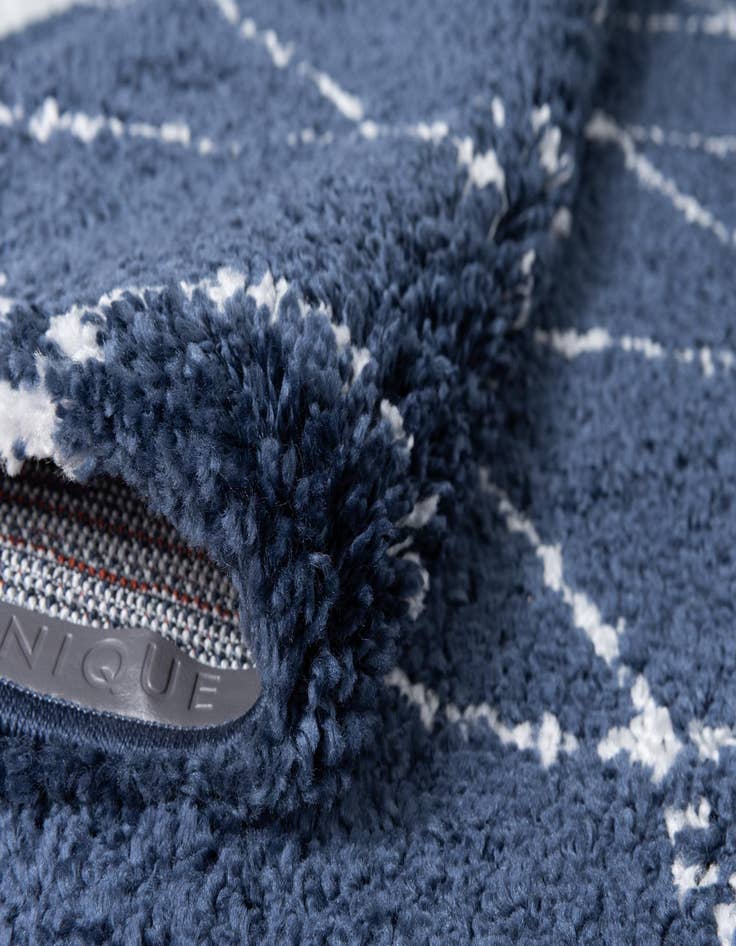 Detail image of  2' 7 x 10' Moroccan Shag Runner Rug