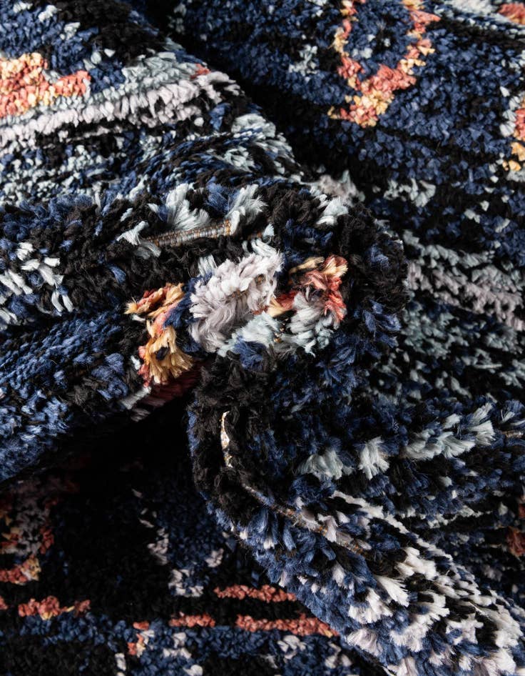 Detail image of  2' 7 x 10' Morocco Runner Rug