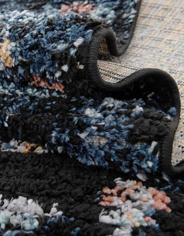 Detail image of  2' 7 x 10' Morocco Runner Rug