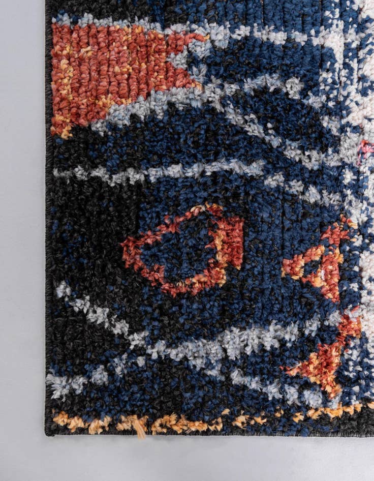 Detail image of  2' 7 x 10' Morocco Runner Rug