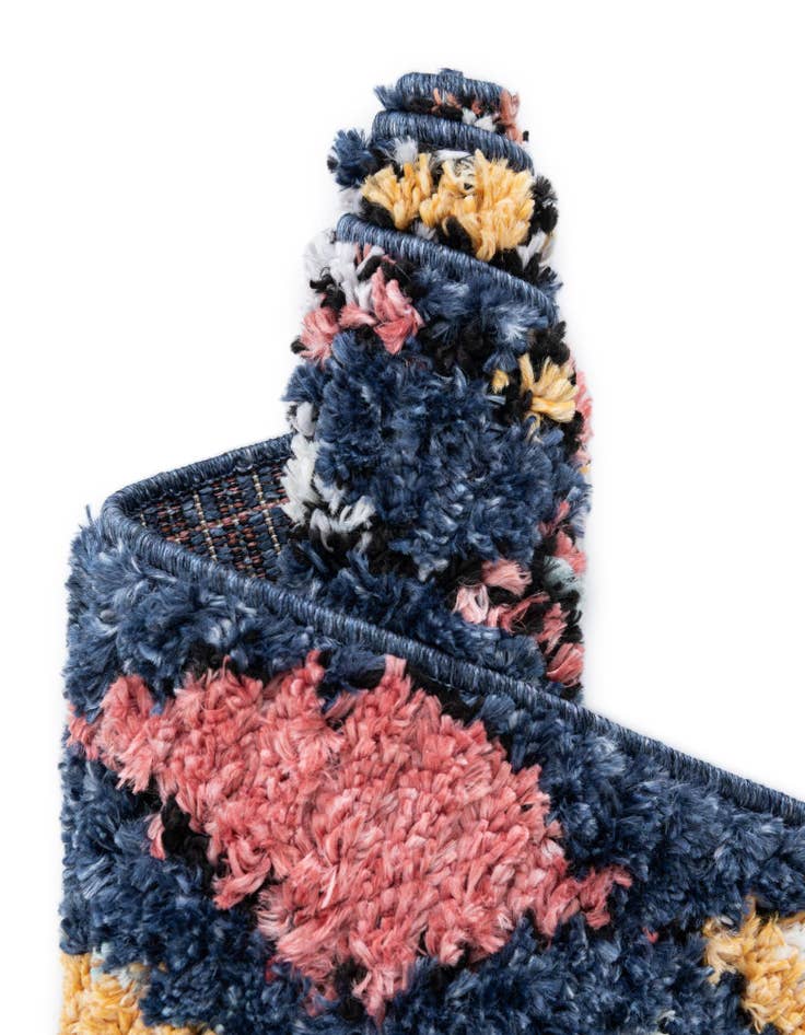 Detail image of  2' 2 x 6' Morocco Runner Rug