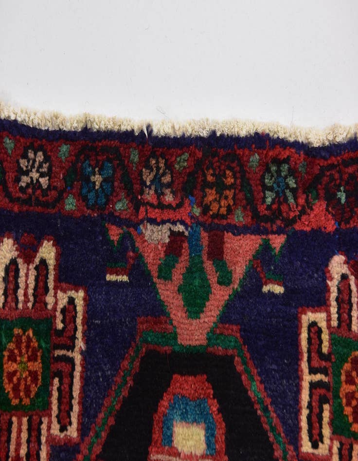 Detail image of 5' 5 x 10' Hand Knotted Nahavand Persian Wool Runner Rug