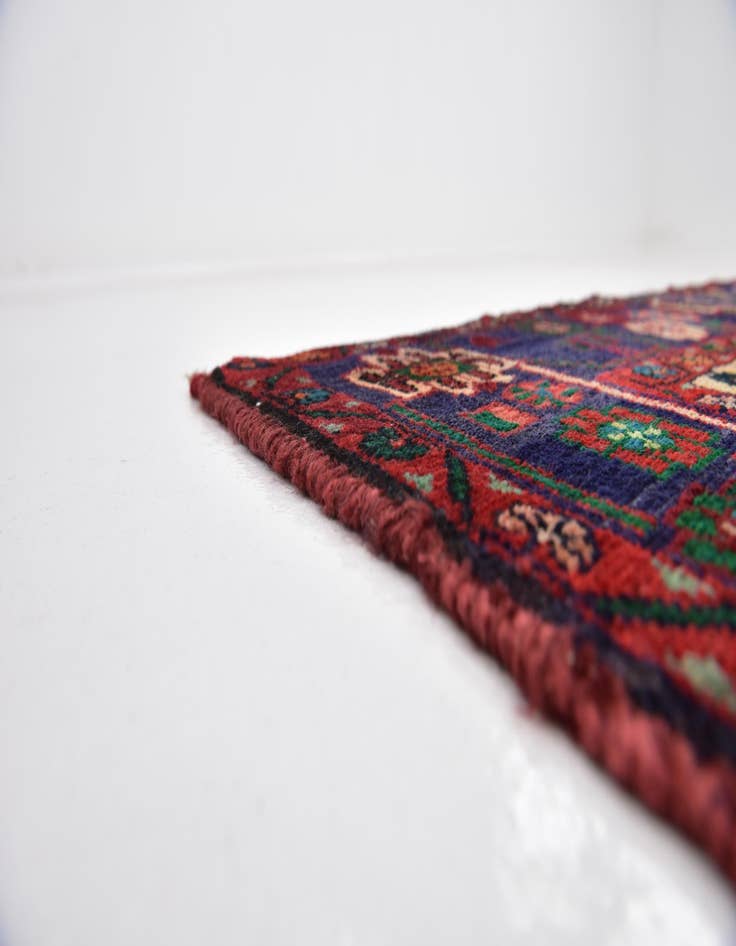 Detail image of 5' 5 x 10' Hand Knotted Nahavand Persian Wool Runner Rug
