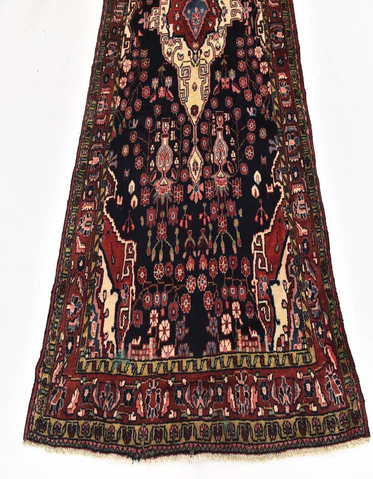 Detail image of 4' 8 x 10' Hand Knotted Nahavand Persian Wool Runner Rug