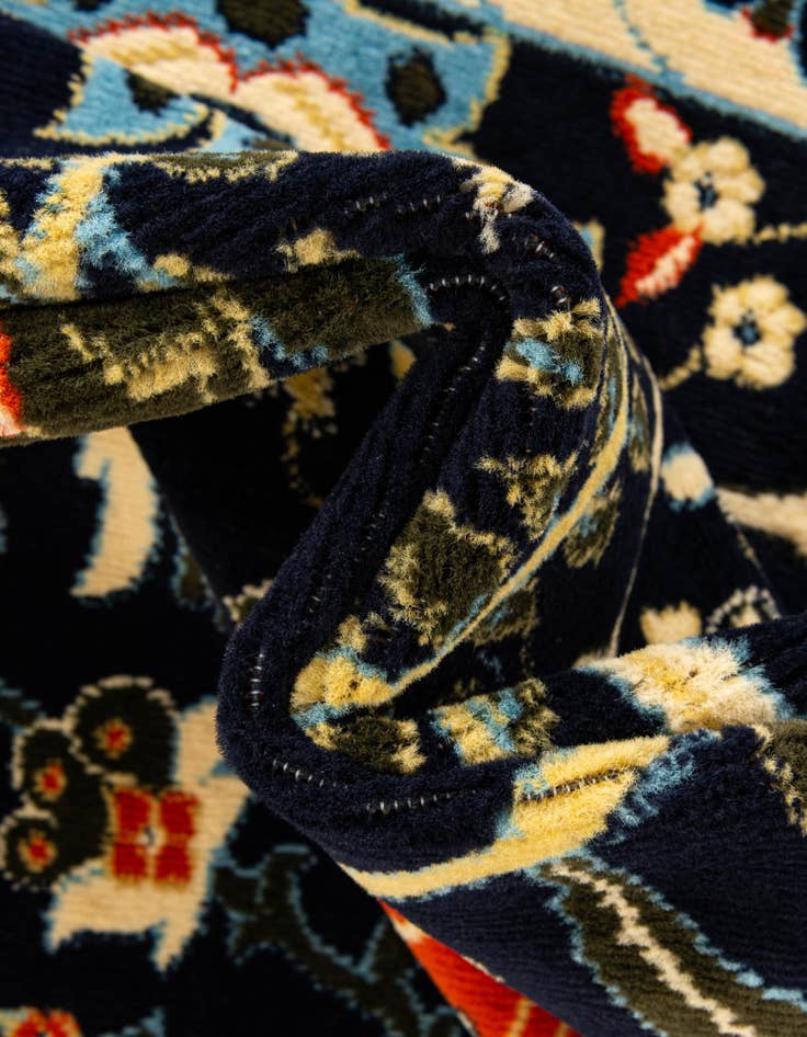 Detail image of  2' 7 x 10' Neda Runner Rug