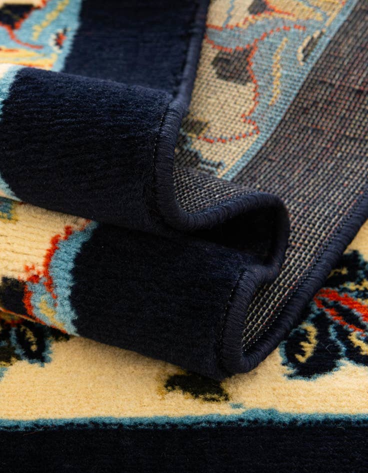 Detail image of  2' 7 x 10' Neda Runner Rug