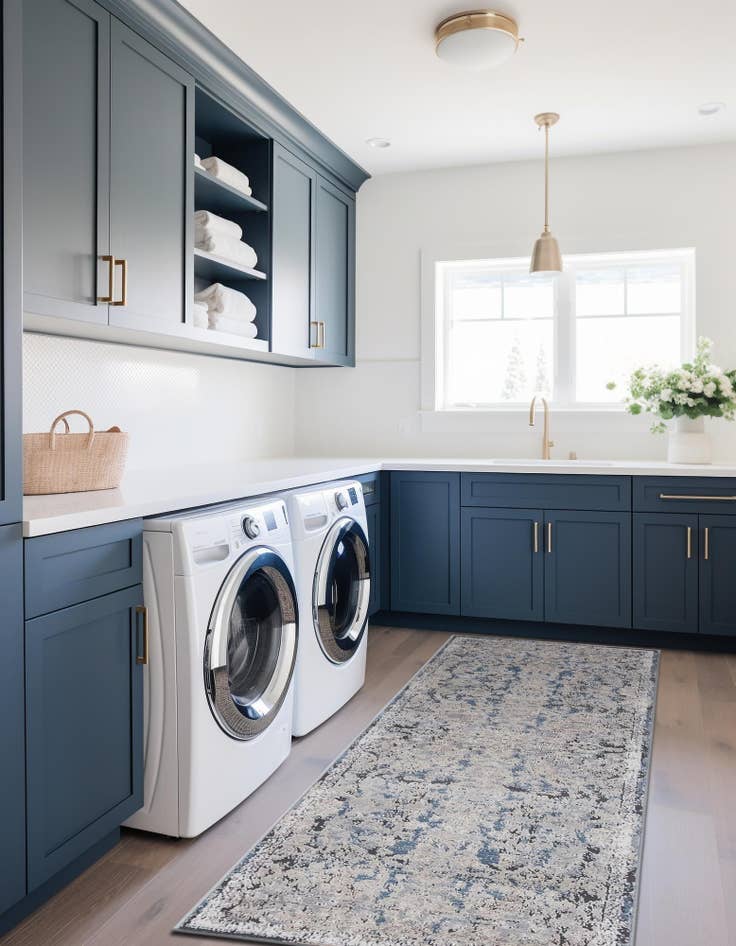 Detail image of  2' 7 x 12' Oregon Runner Rug