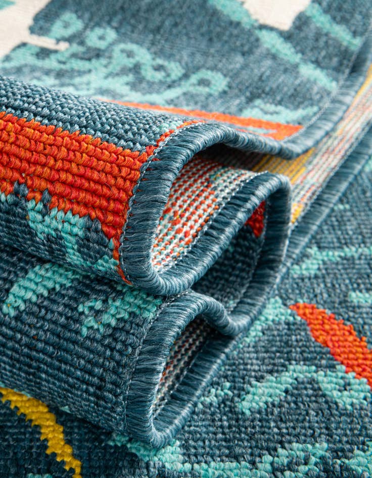Detail image of  2' x 5'  Washable Coastal Indoor / Outdoor Runner Rug