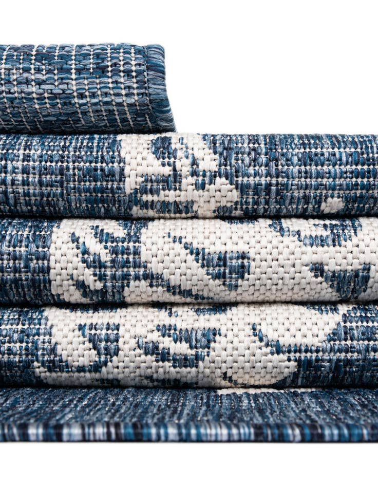 Detail image of  2' x 5' 3  Washable Coastal Indoor / Outdoor Runner Rug