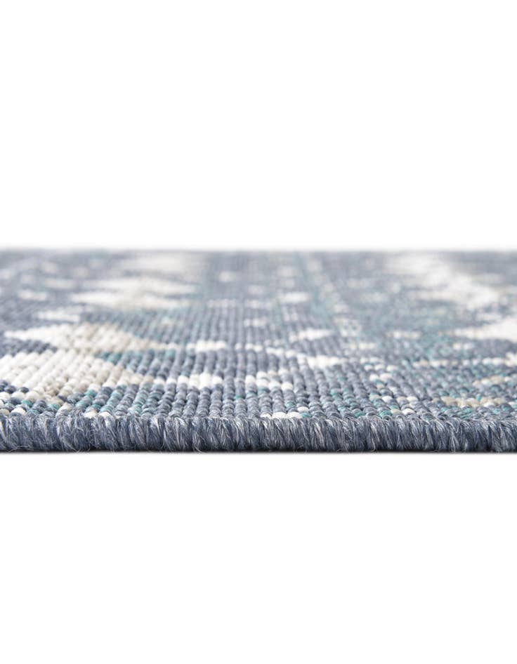 Detail image of  2' x 8'  Washable Lattice Indoor / Outdoor Runner Rug