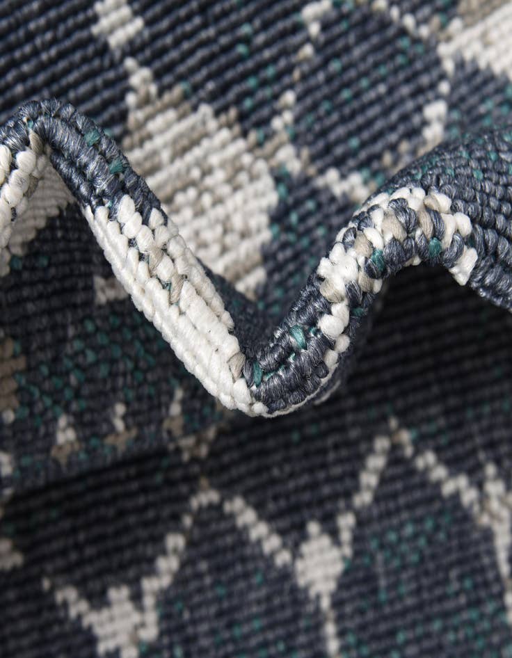 Detail image of  2' x 8'  Washable Lattice Indoor / Outdoor Runner Rug