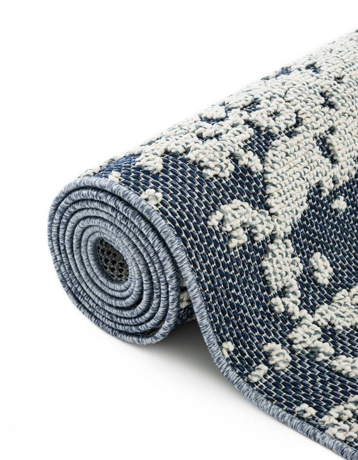 Detail image of  2' x 8'  Washable Traditional Indoor / Outdoor Runner Rug