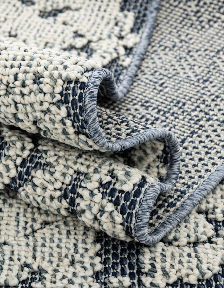 Detail image of  2' x 8'  Washable Traditional Indoor / Outdoor Runner Rug