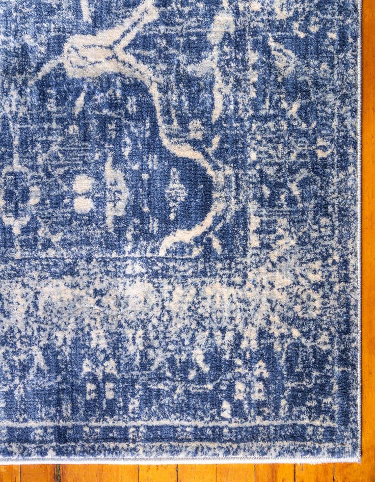 Detail image of  2' 2 x 6' Oxfordshire Runner Rug