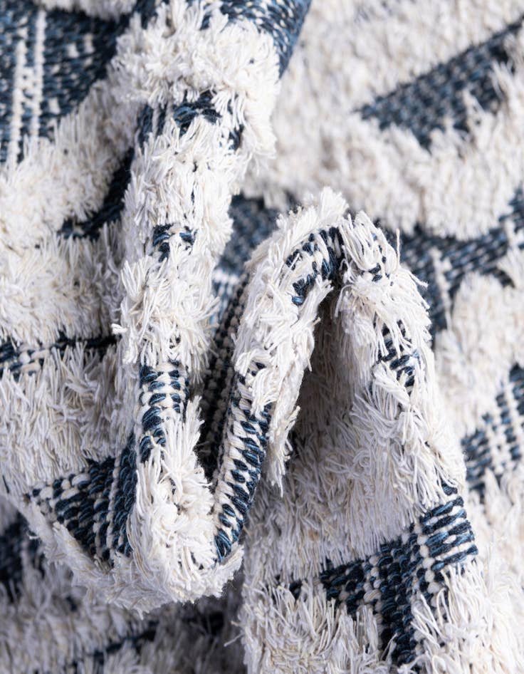 Detail image of  2' 4 x 6' Sabrina Soto Casa Palma Runner Rug