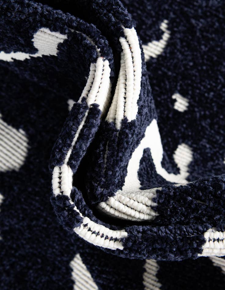 Detail image of  2' x 8'  Washable Sabrina Soto Indoor / Outdoor Runner Rug