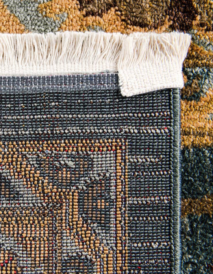Detail image of  2' 7 x 7' Sara Runner Rug