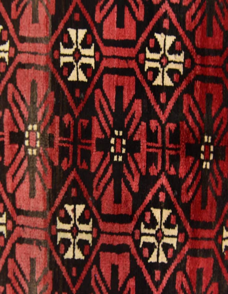 Detail image of  4' 10 x 9' 10  Hand Knotted Shiraz Persian Wool Runner Rug