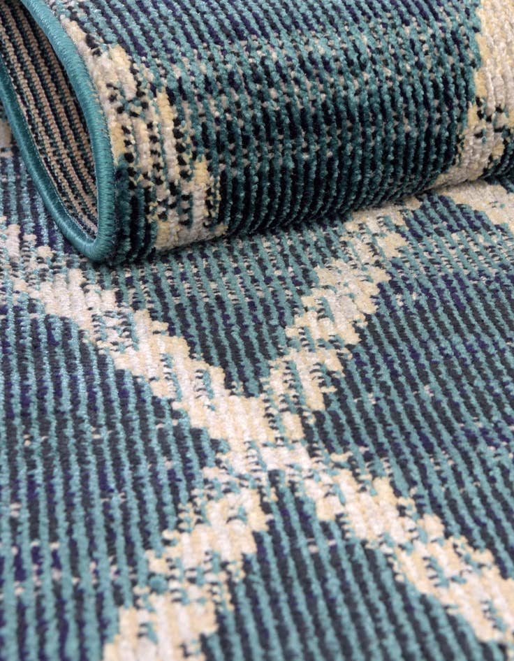 Detail image of  2' 2 x 6' Starlight Runner Rug