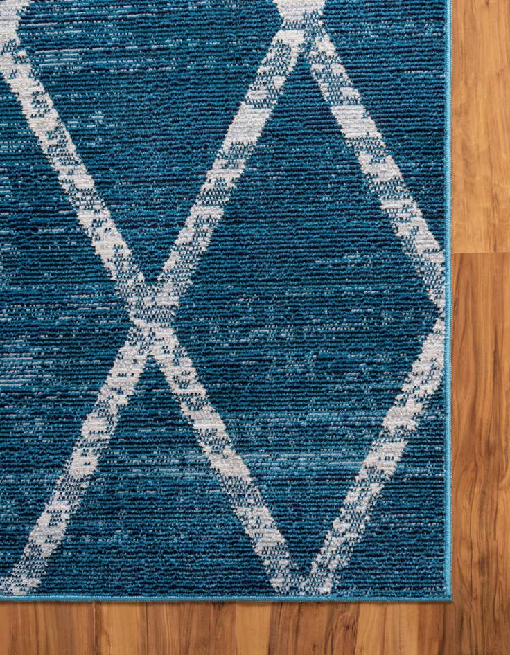 Detail image of  2' 2 x 6' Starlight Runner Rug