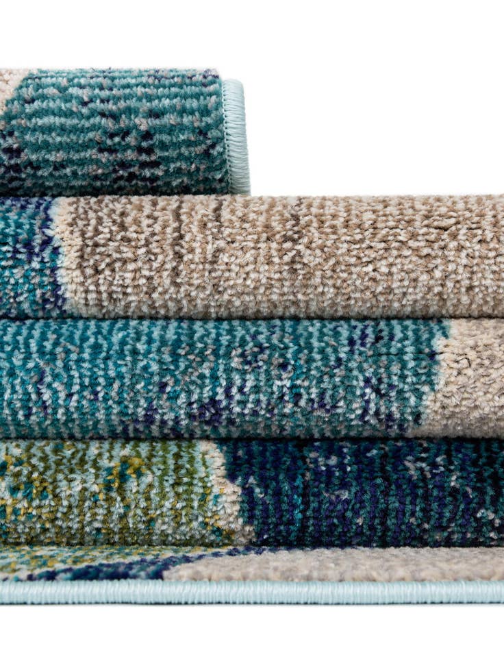 Detail image of  2' 7 x 10'  Washable Theia Runner Rug