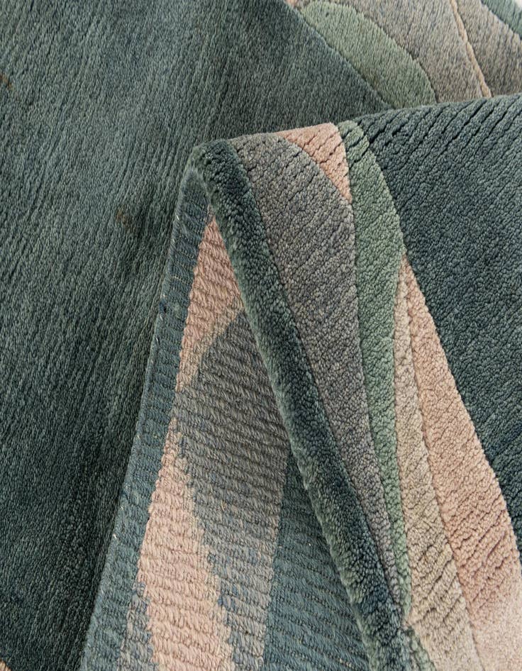 Detail image of  2' 6 x 8'  Hand Knotted Tibet Wool Runner Rug