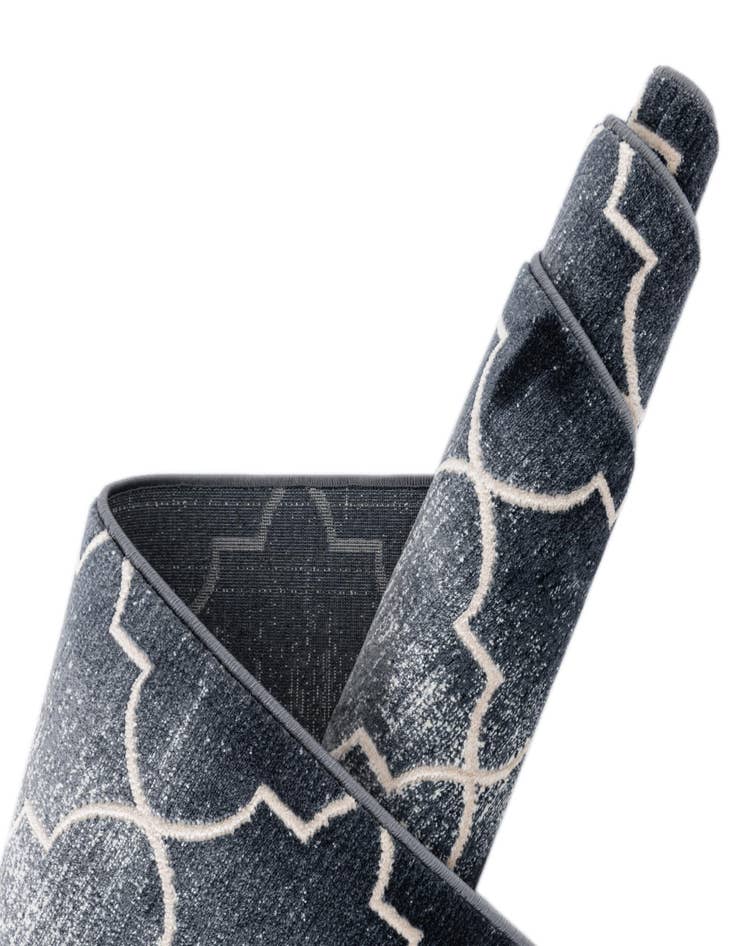 Detail image of Jill Zarin 2' 2 x 6' Uptown Lincoln Center Runner Rug