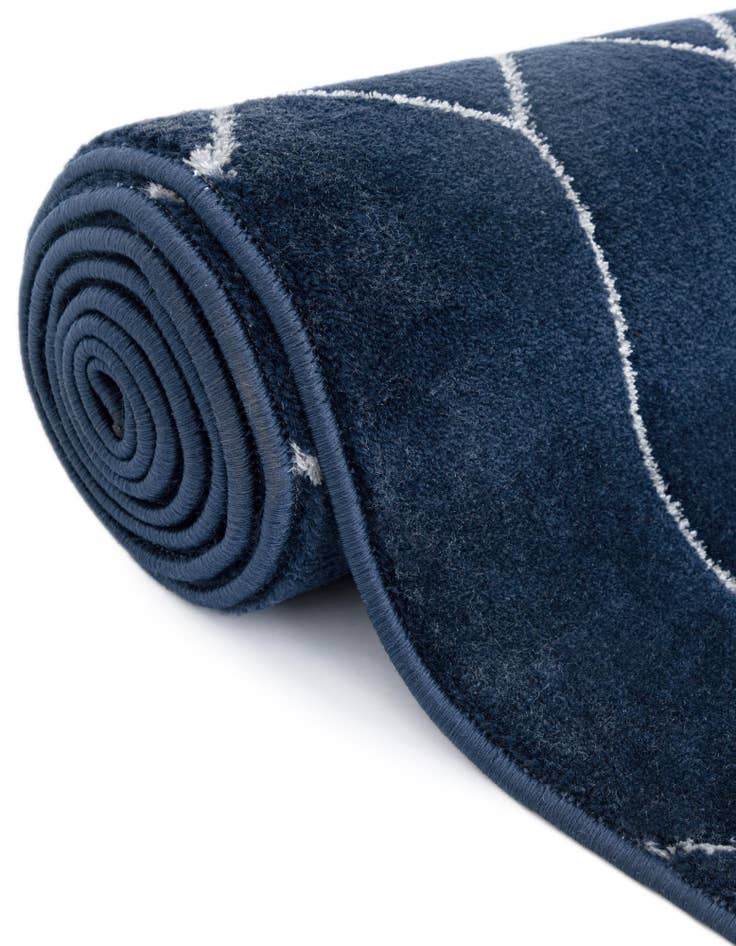 Detail image of  5' 3 x 5' 3  Marilyn Monroe™ Glam Trellis Round Rug