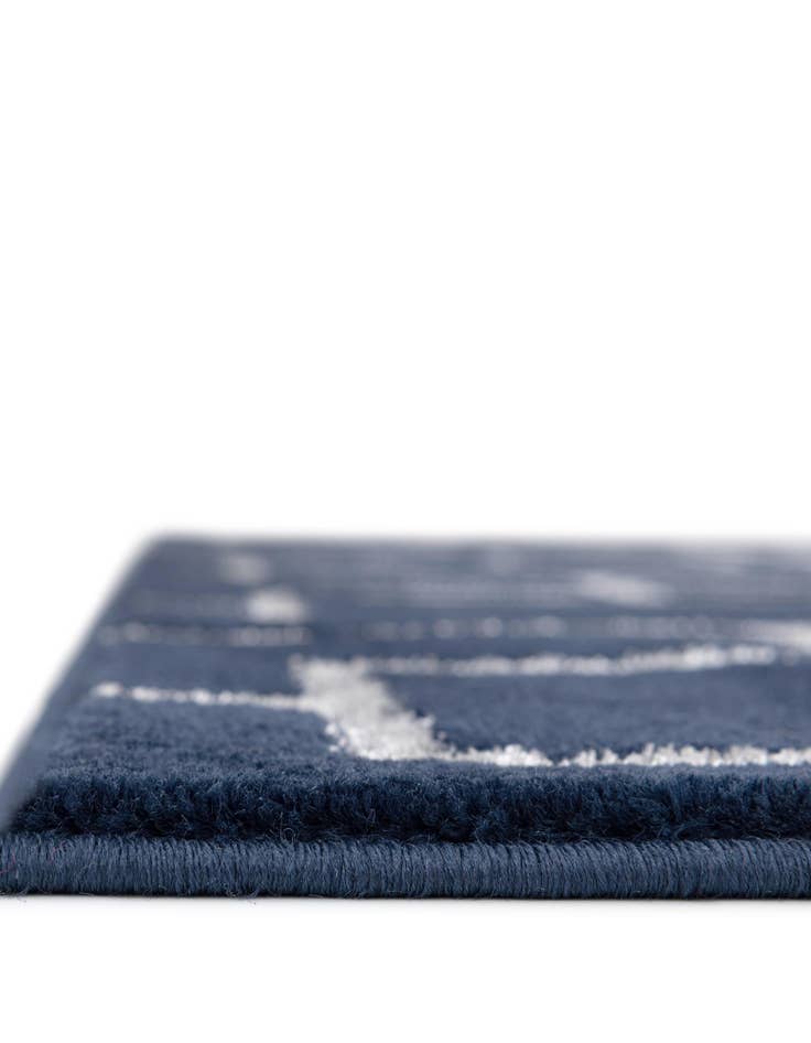 Detail image of  7' 10 x 7' 10  Marilyn Monroe™ Glam Deco Square Rug