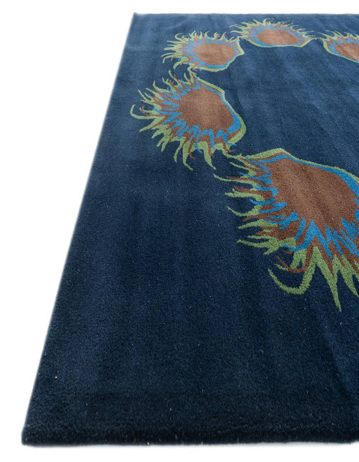 Detail image of  7' 6 x 7' 7 Agra Square Rug