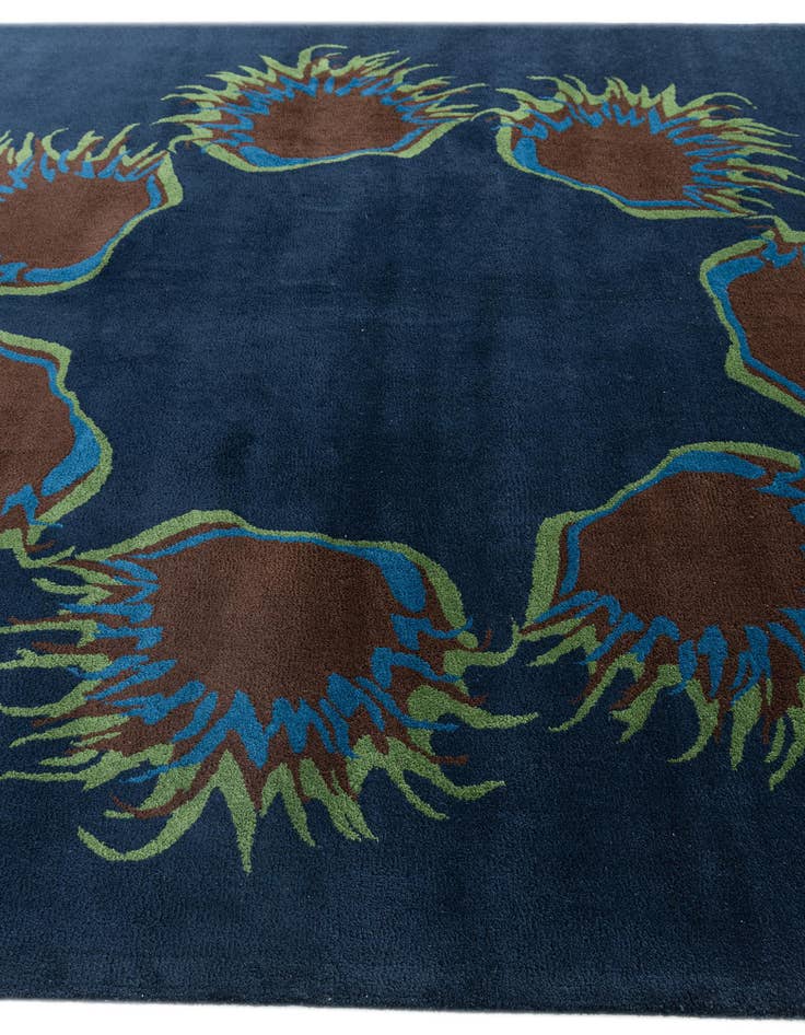 Detail image of  7' 7 x 7' 7 Agra Square Rug