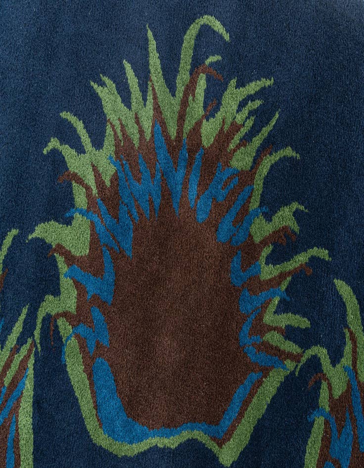 Detail image of  7' 7 x 7' 7 Agra Square Rug