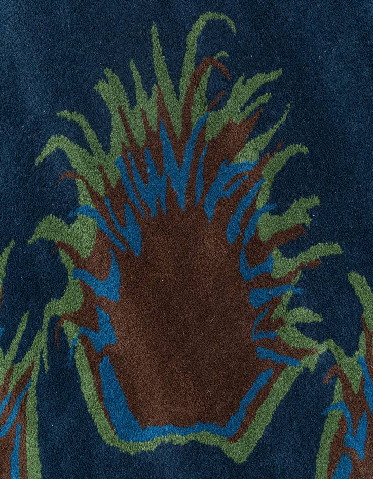 Detail image of  7' 6 x 7' 7 Agra Square Rug