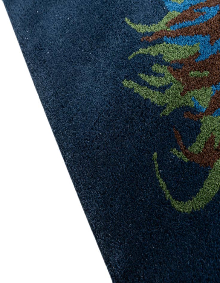 Detail image of  7' 6 x 7' 7 Agra Square Rug