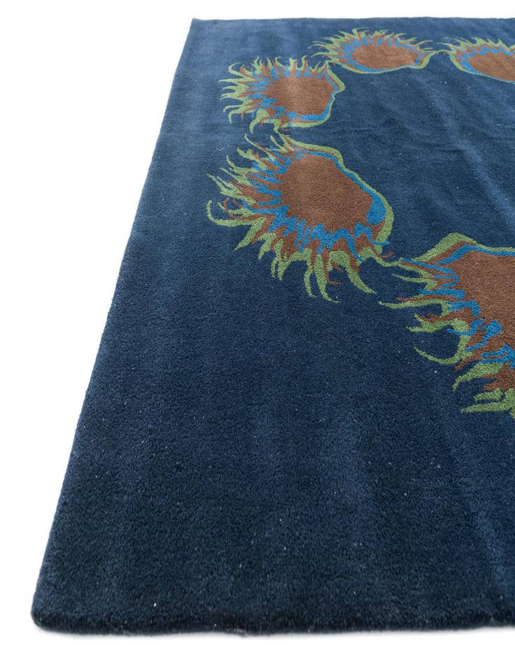 Detail image of  7' 6 x 7' 7 Agra Square Rug