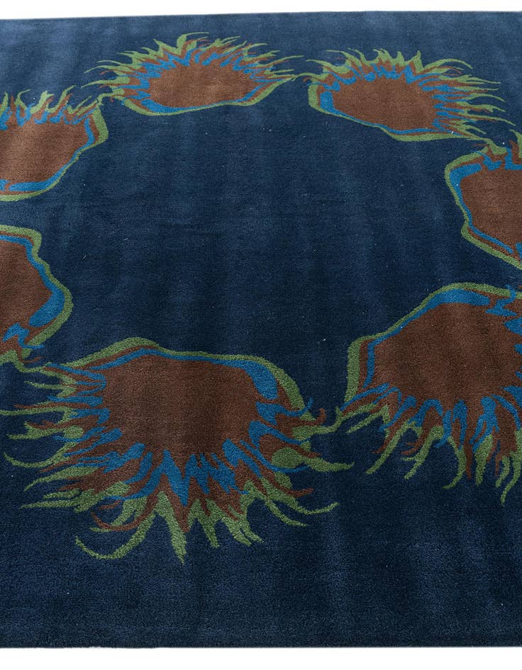 Detail image of  7' 6 x 7' 7 Agra Square Rug