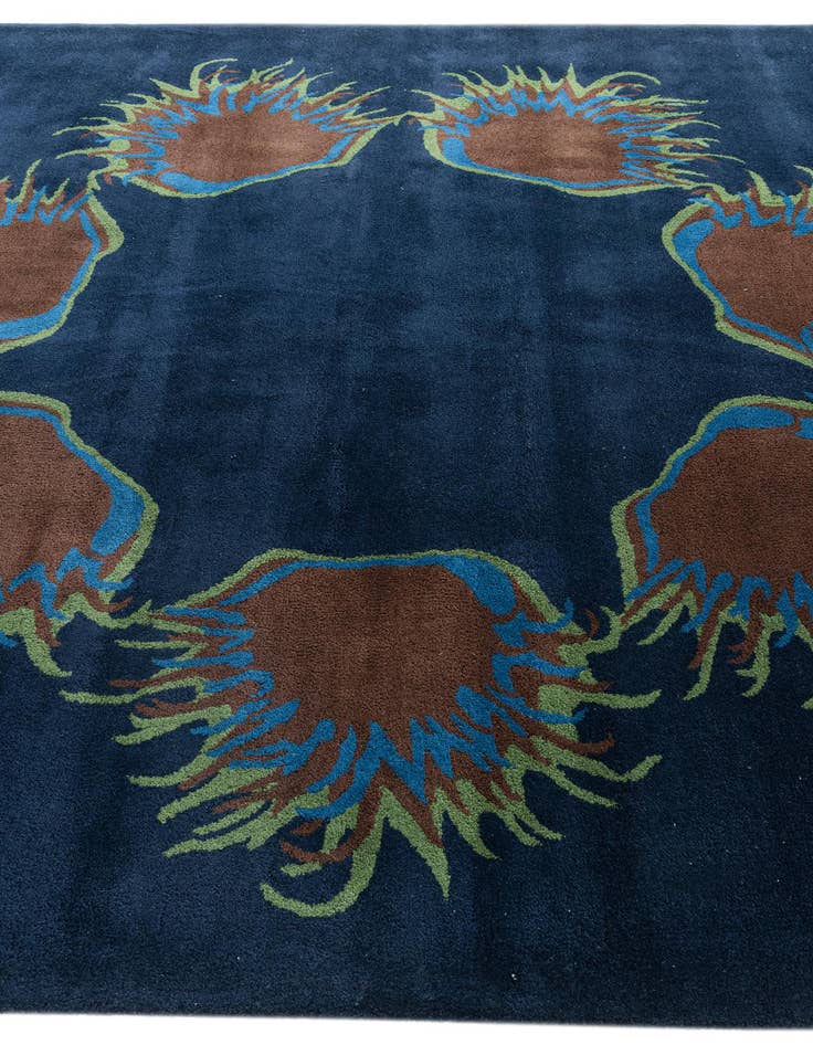 Detail image of  7' 6 x 7' 7 Agra Square Rug