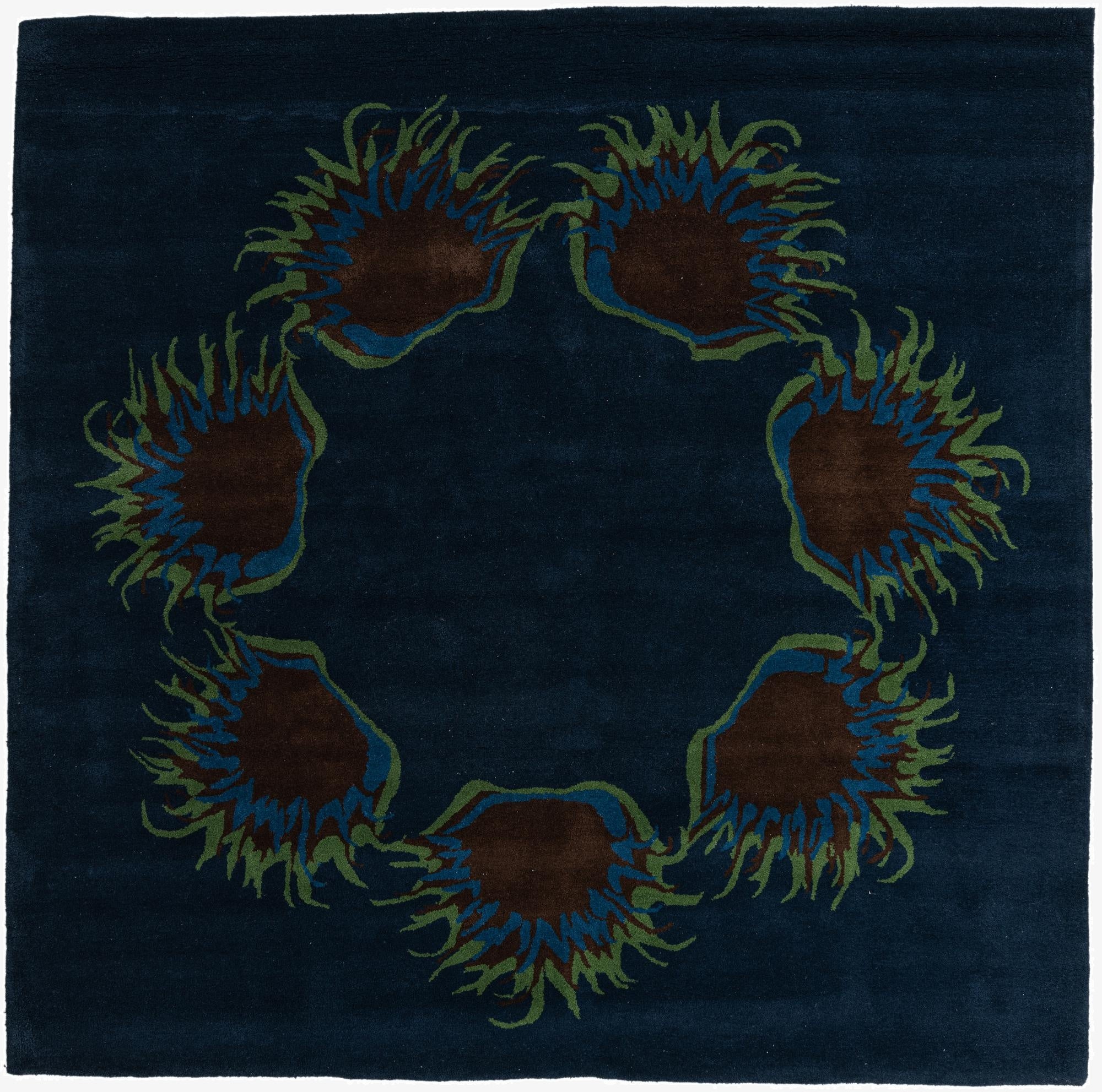  7' 6 x 7' 7 Agra Square Rug