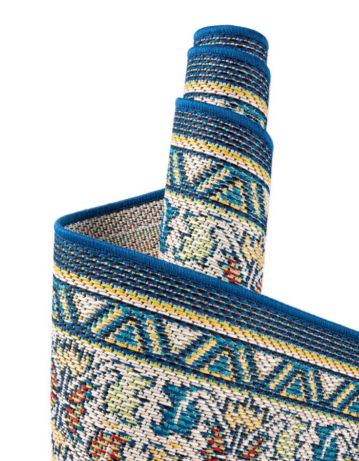 Detail image of  10' x 10'  Washable Baja Indoor / Outdoor Square Rug