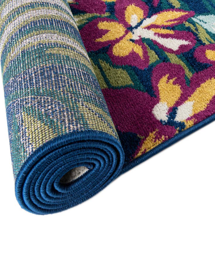 Detail image of  7' 10 x 7' 10 Bloom Square Rug