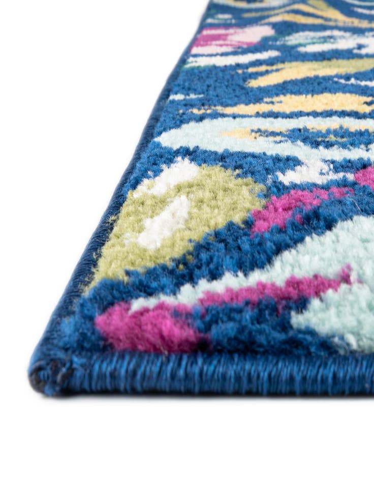 Detail image of  7' 10 x 7' 10 Bloom Square Rug